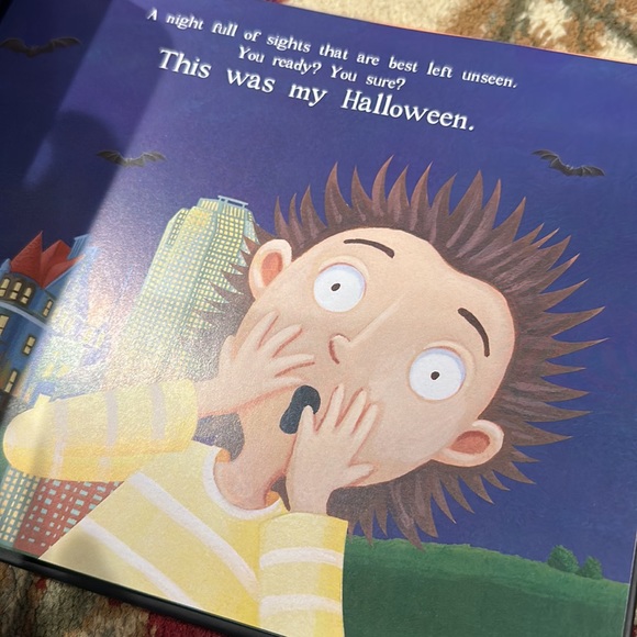 Barnes & Noble a Halloween scare in Pittsburg book - Picture 4 of 5